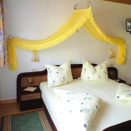 Apartment In F Gen With Parking Space 菲根 外观 照片