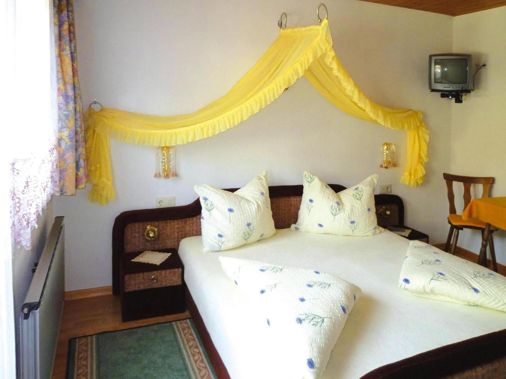 Apartment In F Gen With Parking Space 菲根 外观 照片