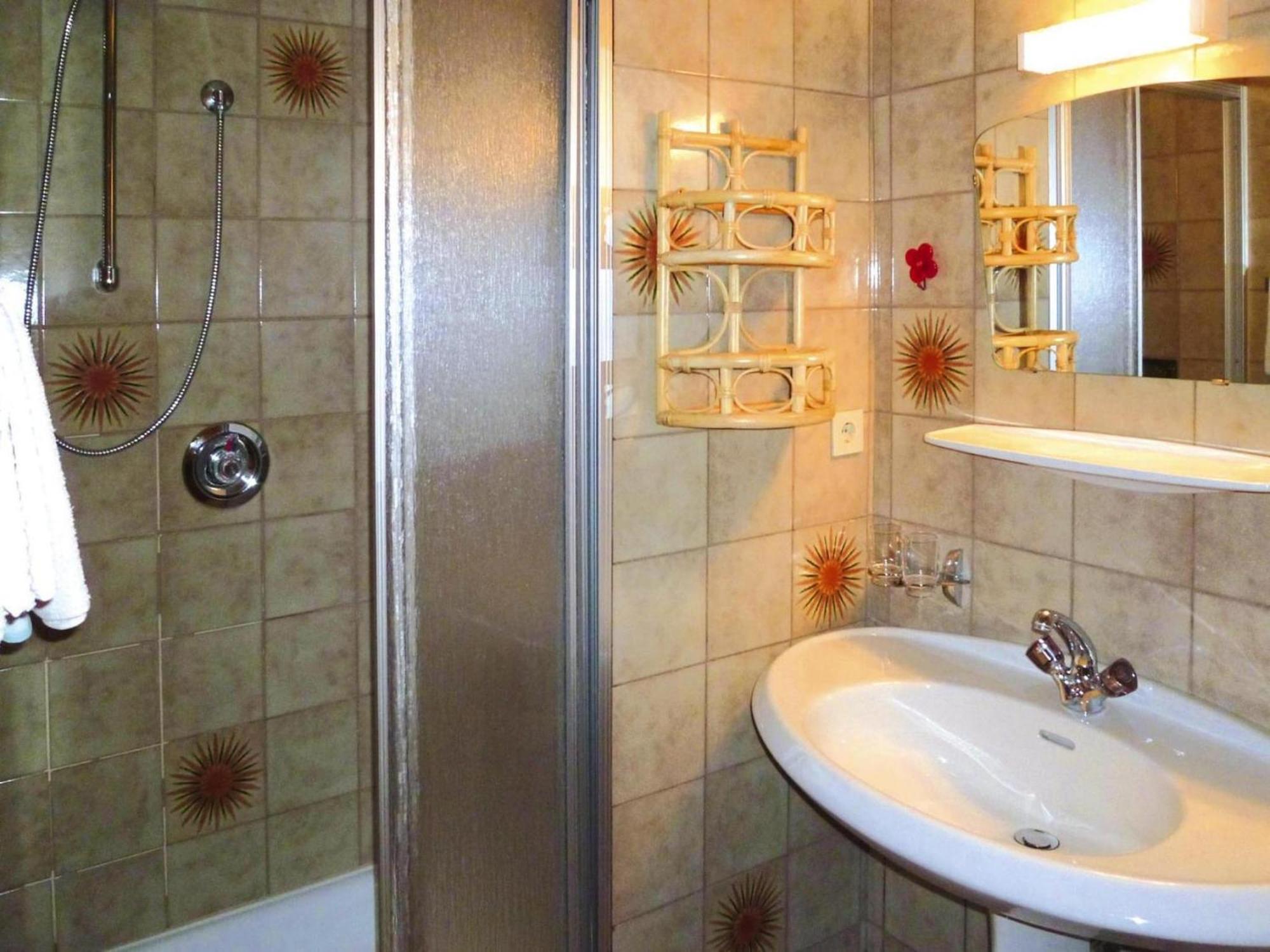 Apartment In F Gen With Parking Space 菲根 外观 照片
