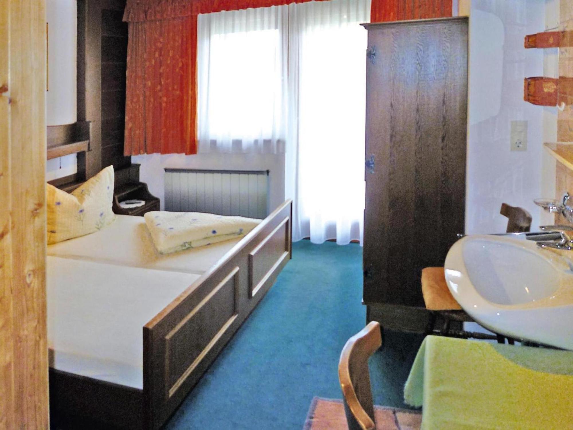 Apartment In F Gen With Parking Space 菲根 外观 照片